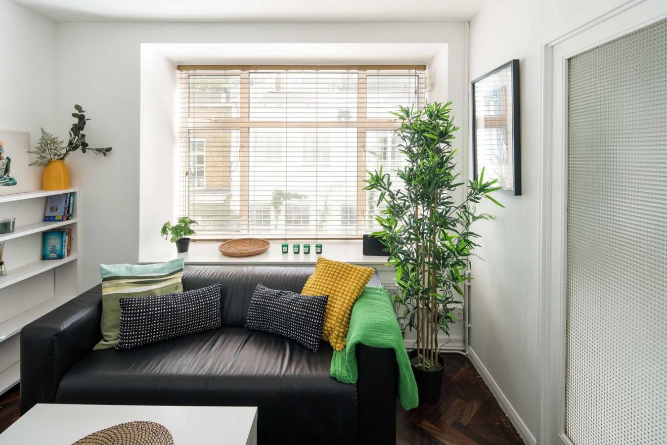Apartamento Quirky & Cosy 2Bd Mews Flat In Paddington Londres Exterior foto