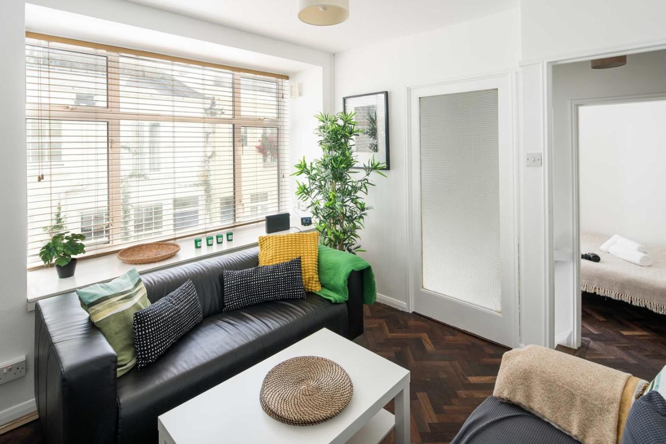 Apartamento Quirky & Cosy 2Bd Mews Flat In Paddington Londres Exterior foto